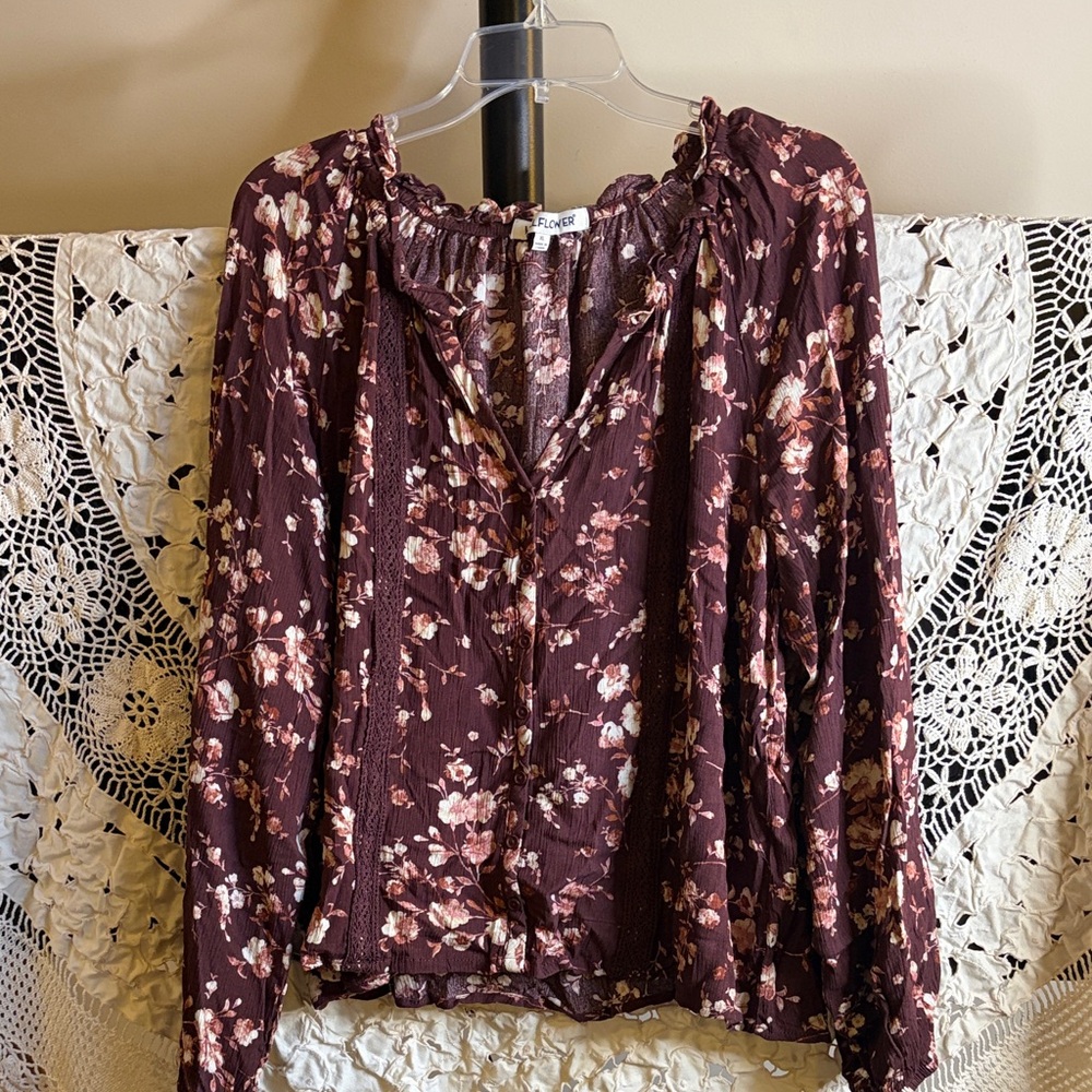 Wallflower Floral Long Sleeve Blouse NWT Size XL